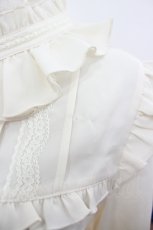 画像4: axes femme POETIQUE / スタンドカラーフリルブラウス  生成り I-26-05-10-004-AX-BL-TE-ZI (4)