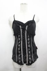 画像2: Ozz Croce / フロント編み上げ&薔薇刺繍キャミソール  黒Ｘ白 I-26-05-10-050-OO-TO-SA-ZI (2)