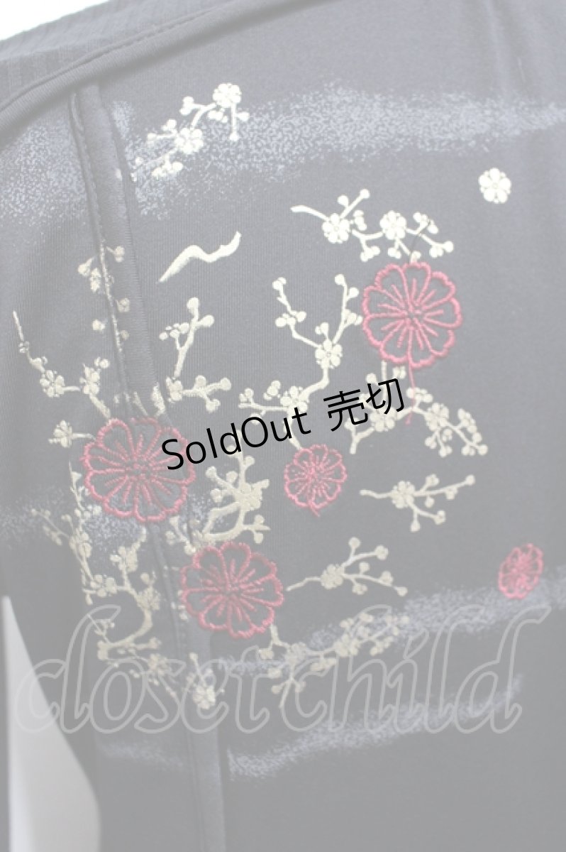 画像3: Ozz oneste / フラワー刺繍&フロントZIPカーディガン  黒Ｘ赤Ｘゴールド I-26-05-10-058-OO-TO-SA-ZI (3)
