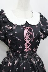 画像5: Ank Rouge / RibbonToeShoseレースアップフリルワンピース  黒Ｘピンク I-26-05-10-088-CA-OP-SA-ZI (5)