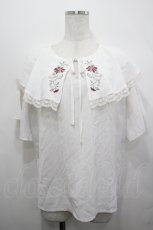 画像1: axes femme / 刺繍入ケープブラウス F オフ I-26-05-12-006-AX-BL-TE-ZI (1)