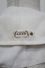 画像4: axes femme / 刺繍入ケープブラウス F オフ I-26-05-12-006-AX-BL-TE-ZI (4)