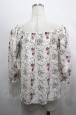 画像2: axes femme POETIQUE / ビスチェ風花柄ブラウス  オフ I-26-05-12-007-AX-BL-TE-ZI (2)