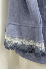 画像3: axes femme / カラー刺繍チュールレースプルオーバー F ブルー I-26-05-12-001-AX-TO-TE-ZI (3)