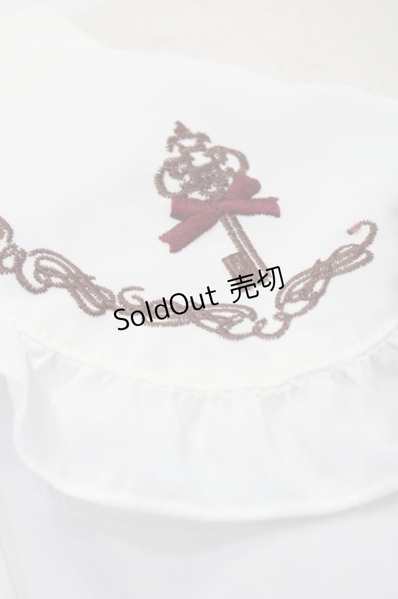 画像3: Amavel / 鍵刺繍ブラウス  白Ｘボルドー I-26-05-14-008-CA-BL-SA-ZI (3)