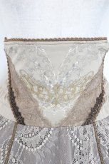 画像4: OZZ ANGELO / レース×ドットチュール使いフィッシュテールスカート  ベージュ I-26-05-14-108-OO-SK-TE-ZI (4)