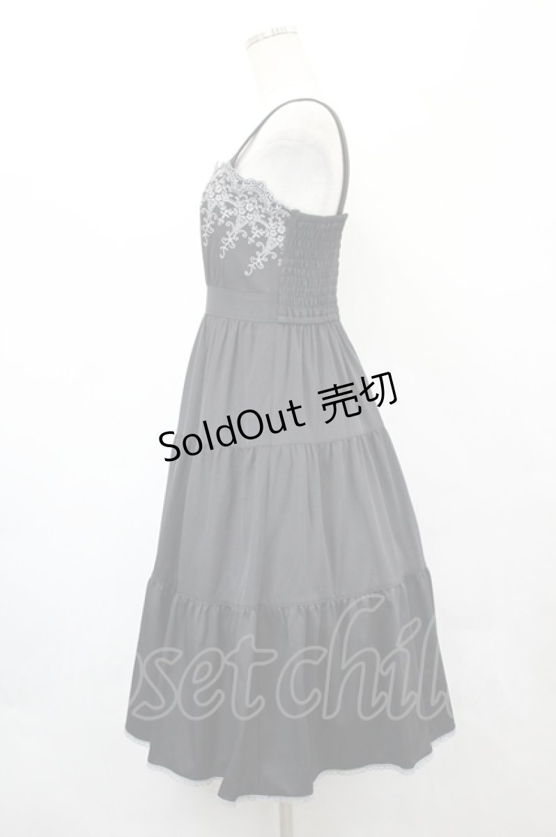画像2: axes femme POETIQUE / スカラップ刺繍キャミワンピース M 黒 I-26-05-16-099-AX-OP-SA-ZI (2)