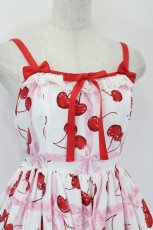 画像4: Angelic Pretty / Charming Cherryジャンパースカート  白 I-26-05-18-048-AP-OP-SA-ZI (4)