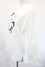 画像2: INGEBORG / ランダムロゴワンポイントpt.カットソー 4(サイズ11号) 白Ｘ黒 I-26-05-20-049-LO-TS-SA-ZI (2)