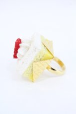 画像3: Q-pot. / 本店限定プチストロベリーケーキリング  白Ｘ赤 I-26-05-20-130-QP-AC-SA-ZI (3)