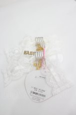画像2: BABY,THE STARS SHINE BRIGHT / St.Cathedral  ロザリオの誓い リボンコーム  白 I-26-05-22-084-BA-AC-SA-ZI (2)