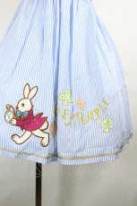画像3: Shirley Temple / 時計ウサギ刺繍ジャンパースカート 160CM ブルーＸ白 I-26-05-24-119-ET-OP-SA-ZI (3)