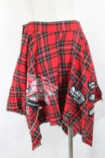 画像2: MAD / ドクロワッペンチェック変形スカート L 赤チェック I-26-05-24-136-PU-SK-SA-ZI (2)