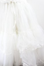 画像2: metamorphose / 【プラスサイズ】オーガンジーミディアムフリルパニエ  白 I-26-05-27-100-ME-SK-SA-ZI (2)