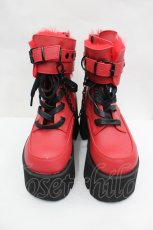 画像1: Demonia / ファー付きアンクルカフ厚底ショートブーツ 約22CM(内側採寸) 赤Ｘ黒 I-26-05-29-086-PU-SH-SA-ZI (1)