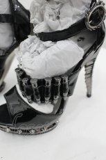 画像4: hades / 弾丸ストラップシューズ  黒ｘシルバー I-26-05-29-099-PU-SH-SA-ZI (4)