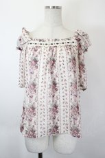 画像1: axes femme POETIQUE / 肩リボンオフショルブラウス M キナリ I-26-05-31-035-AX-BL-SA-ZI (1)