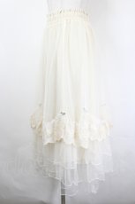 画像3: axes femme / ローズ付ドレープチュールスカート F 生成り I-26-05-31-100-AX-SK-SA-ZI (3)