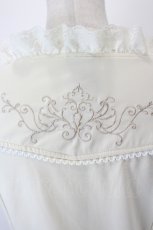 画像6: Ozz oneste / 裾薔薇刺繍半袖カットソー  アイボリー I-26-06-02-044-OO-TO-SA-ZI (6)