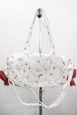 画像2: Maison de FLEUR / フラワーリボンプリント2WAYボストンバッグ  白Ｘピンク I-26-06-05-090-LO-BG-SA-ZI (2)