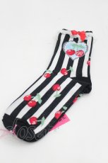 画像1: Angelic Pretty / Cherry Stampクルー丈ソックス  黒 I-26-06-05-125-AP-ZA-SA-ZI (1)