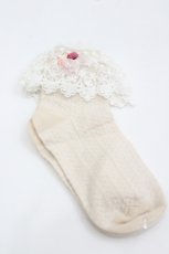 画像2: axes femme / お花モチーフレースソックス  アイボリー I-26-06-05-129-AX-ZA-TE-ZI (2)