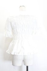 画像2: metamorphose / ハートレースシャーリング半袖ブラウス 1 白 I-26-06-06-001-ME-BL-TE-ZI (2)