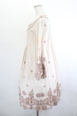 画像2: INGEBORG / 刺繍入りワンピース  ピンク I-26-06-06-063-LO-OP-TE-ZI (2)