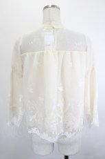 画像2: axes femme / リボンブーケレースブラウス M 生成り I-26-06-08-003-AX-BL-SA-ZI (2)