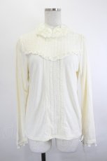 画像1: axes femme / シフォン薔薇装飾カットプルオーバー F 白 I-26-06-08-030-AX-TO-SA-ZI (1)