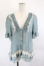 画像1: axes femme / Vネックフリルレースカーディガン M サックス I-26-06-11-044-AX-TO-SA-ZI (1)