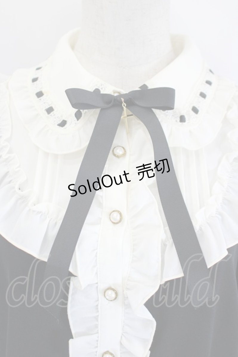 画像4: Amavel / Dark Chember Maid フリルブラウス  黒Ｘアイボリー I-26-06-11-008-CA-BL-SA-ZI (4)