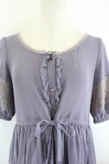 画像2: axes femme / チュールレース切り替え半袖ワンピース  ラベンダー I-26-06-11-093-AX-OP-SA-ZI (2)