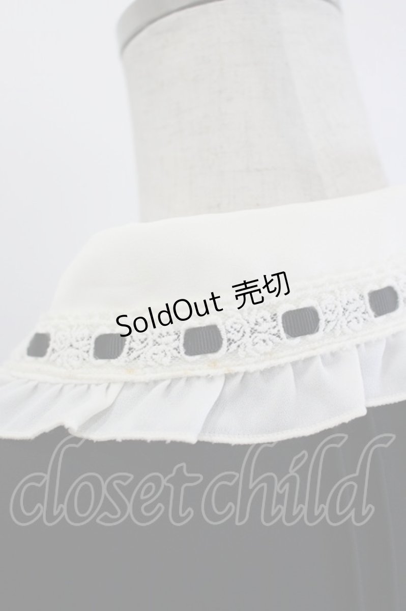 画像7: Amavel / Dark Chember Maid フリルブラウス  黒Ｘアイボリー I-26-06-11-008-CA-BL-SA-ZI (7)