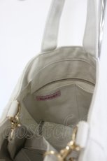 画像3: Maison de FLEUR / ロゴ刺繍ダブルポケットショルダーバッグ  ホワイトグレー I-26-06-11-119-LO-BG-SA-ZI (3)