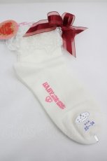 画像2: BABY,THE STARS SHINE BRIGHT / チュールレースのクルー丈ソックス  白Ｘ赤 I-26-06-12-124-BA-ZA-SA-ZI (2)