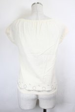 画像2: KETTY / 裾刺繍半袖カットソー  アイボリー I-26-06-12-016-LO-TO-SA-ZI (2)