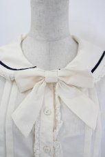 画像4: Ank Rouge / 刺繍セーラー襟半袖ブラウス  アイボリーＸ黒 I-26-06-16-014-CA-BL-SA-ZI (4)