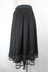 画像2: axes femme / ラッフルフリルイレヘムスカート  黒 I-26-06-18-072-AX-SK-SA-ZI (2)