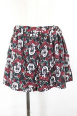 画像1: GLAD NEWS / スカルハイビスカス総柄ショートパンツ  黒Ｘ赤白 I-26-06-18-085-PU-PA-SA-ZI (1)