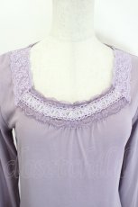 画像4: axes femme / 裾モチーフ使いインナープルオーバー  ラベンダー I-26-06-21-046-AX-TO-TE-ZI (4)