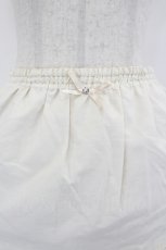 画像4: Toi et Bonbon / フリルスカート  生成り I-26-06-21-101-LO-SK-TE-ZI (4)