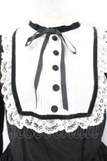 画像2: Mademoiselle Pearl（海外ロリータブランド） / 蝋燭プリント立ち襟ピンタックリボン長袖ワンピース M 黒ｘ白 I-26-06-23-061-LO-OP-SA-ZI (2)