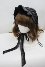 画像1: LOLITAその他(お買取対象外) / 蝙蝠デザインボンネット  黒 I-26-06-23-081-LO-AC-SA-ZI (1)