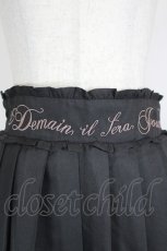 画像3: axes femme POETIQUE / ロゴ刺繍プリーツスカート  黒 I-26-06-25-096-AX-SK-SA-ZI (3)