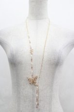 画像2: axes femme / 薔薇装飾蝶々ネックレス  ゴールド I-26-06-25-109-AX-AC-TE-ZI (2)