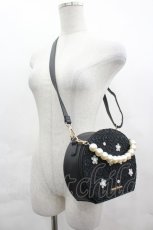 画像1: axes femme / フラワーモチーフレースポシェット  黒Ｘ白 I-26-06-25-112-AX-BG-SA-ZI (1)