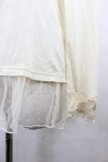画像3: axes femme / モチーフレース付インナープルオーバー  アイボリー I-26-06-25-025-AX-TO-SA-ZI (3)