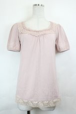 画像1: axes femme / ストーンフラワーレース半袖カットソー  ピンク I-26-06-25-030-AX-TO-SA-ZI (1)