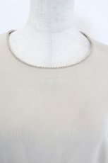 画像4: INGEBORG / 胸元ロゴ刺繍うさぎボタンブラウス S ベージュ I-26-06-27-022-LO-TO-SA-ZI (4)
